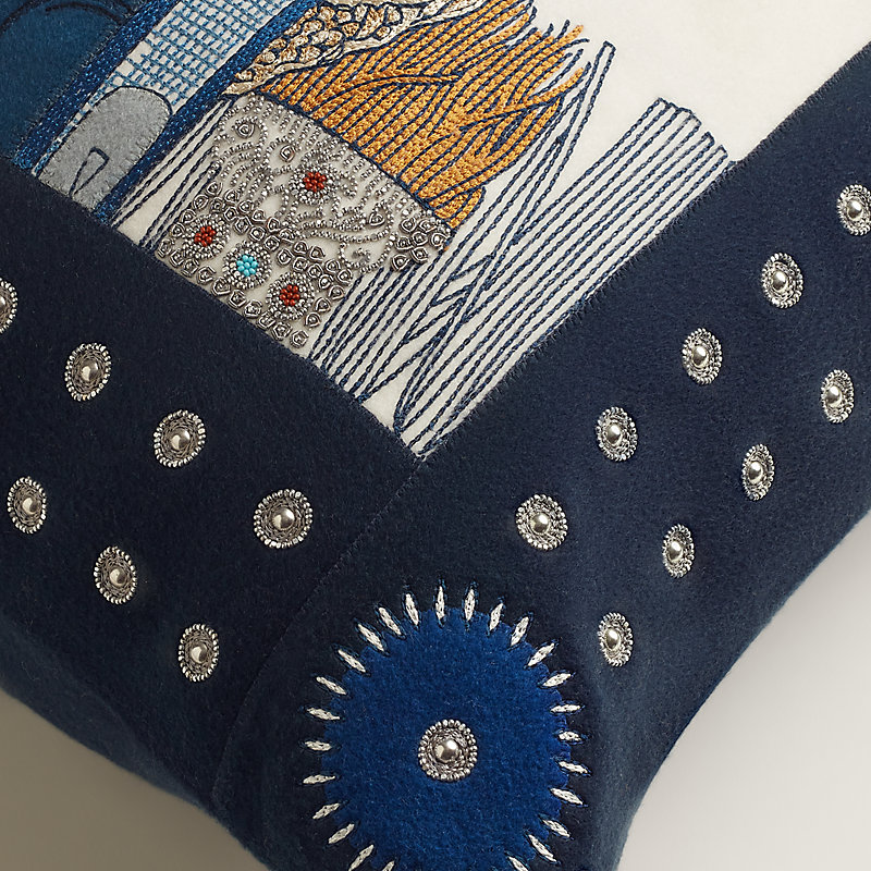 クッション 《高官の鞍・エトリエ》 PM - ブルー | Hermès - エルメス